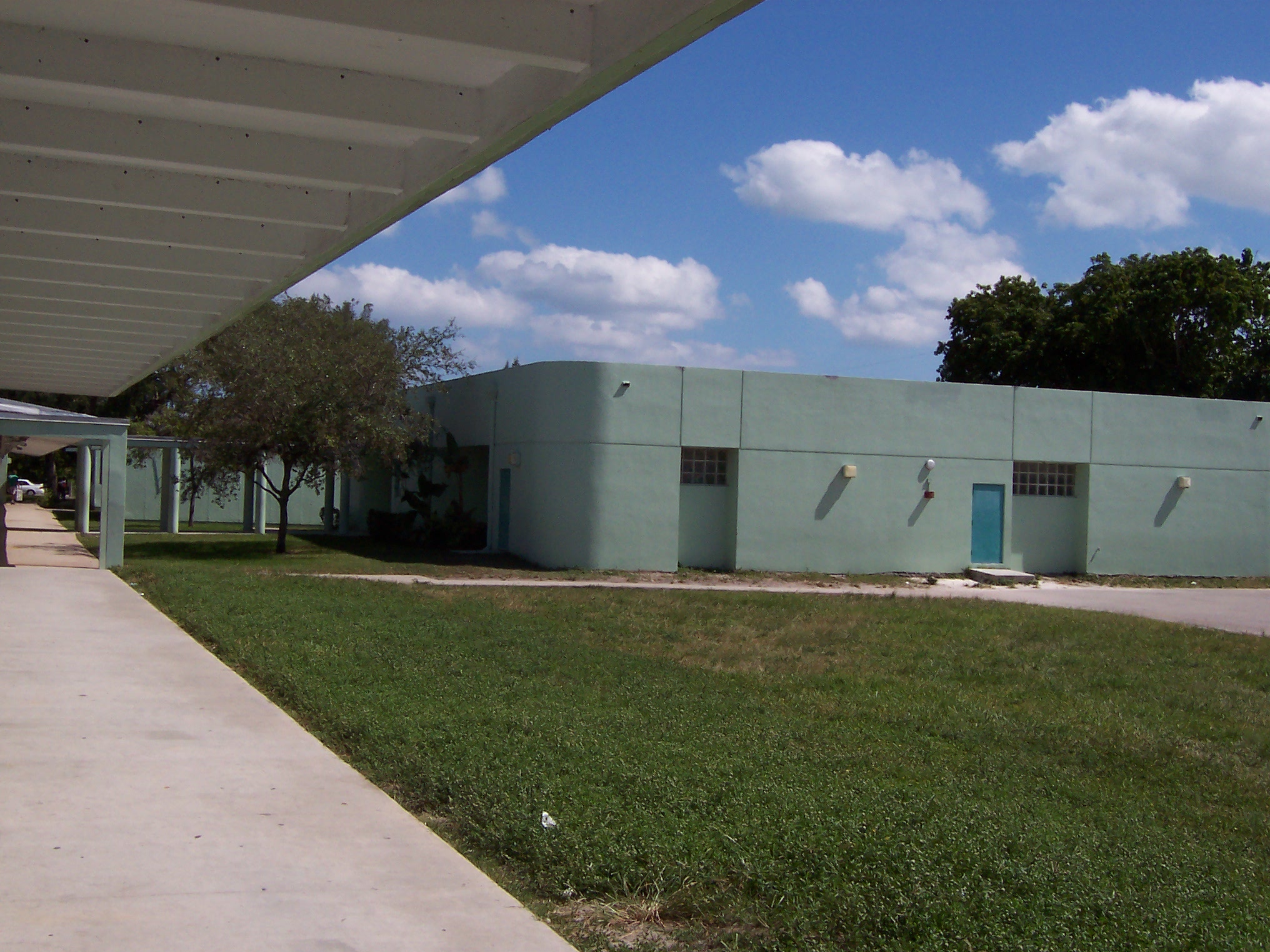 Avocado Elementary School 100 0316