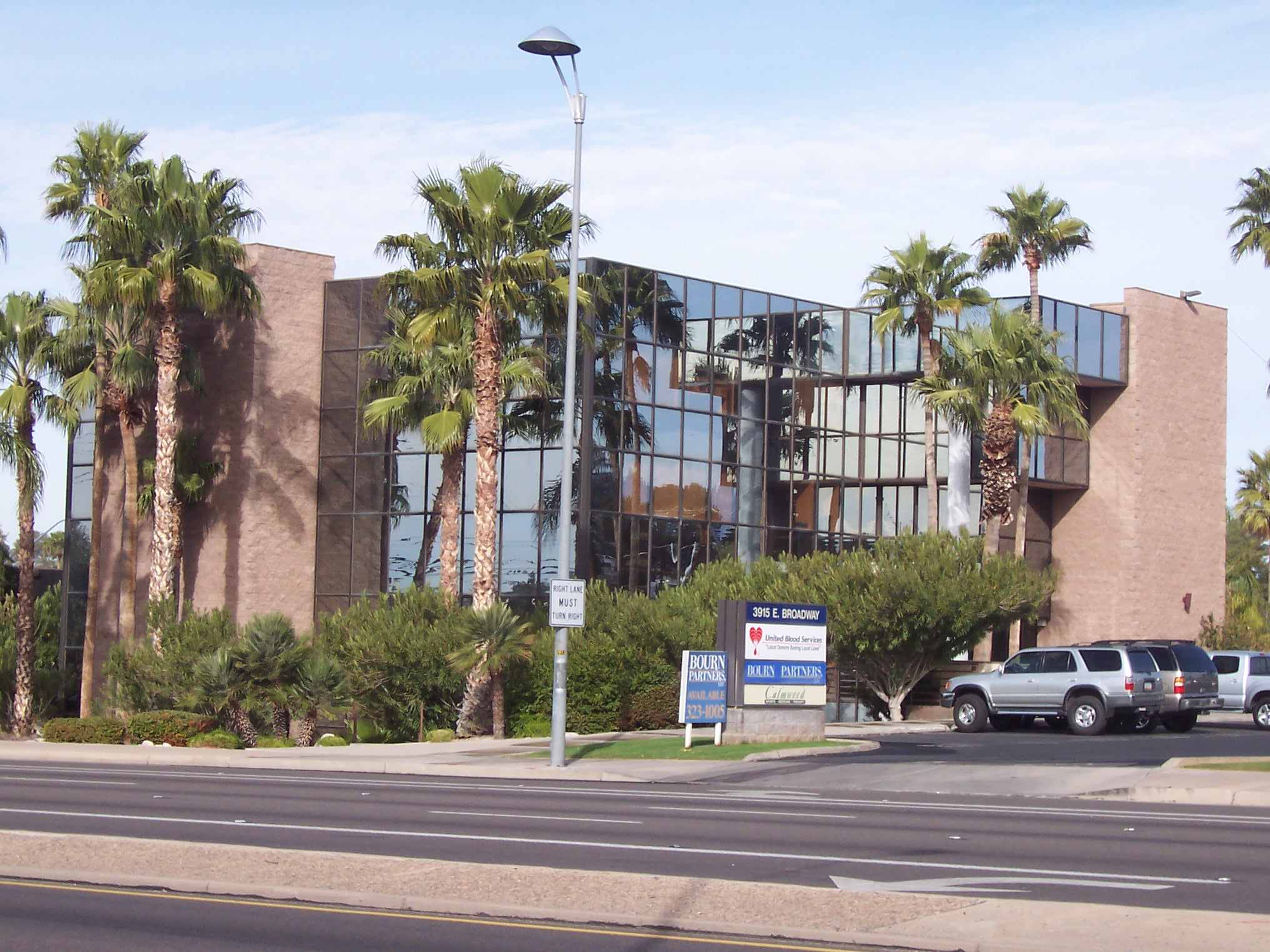 3 Story Office Building 100 2996