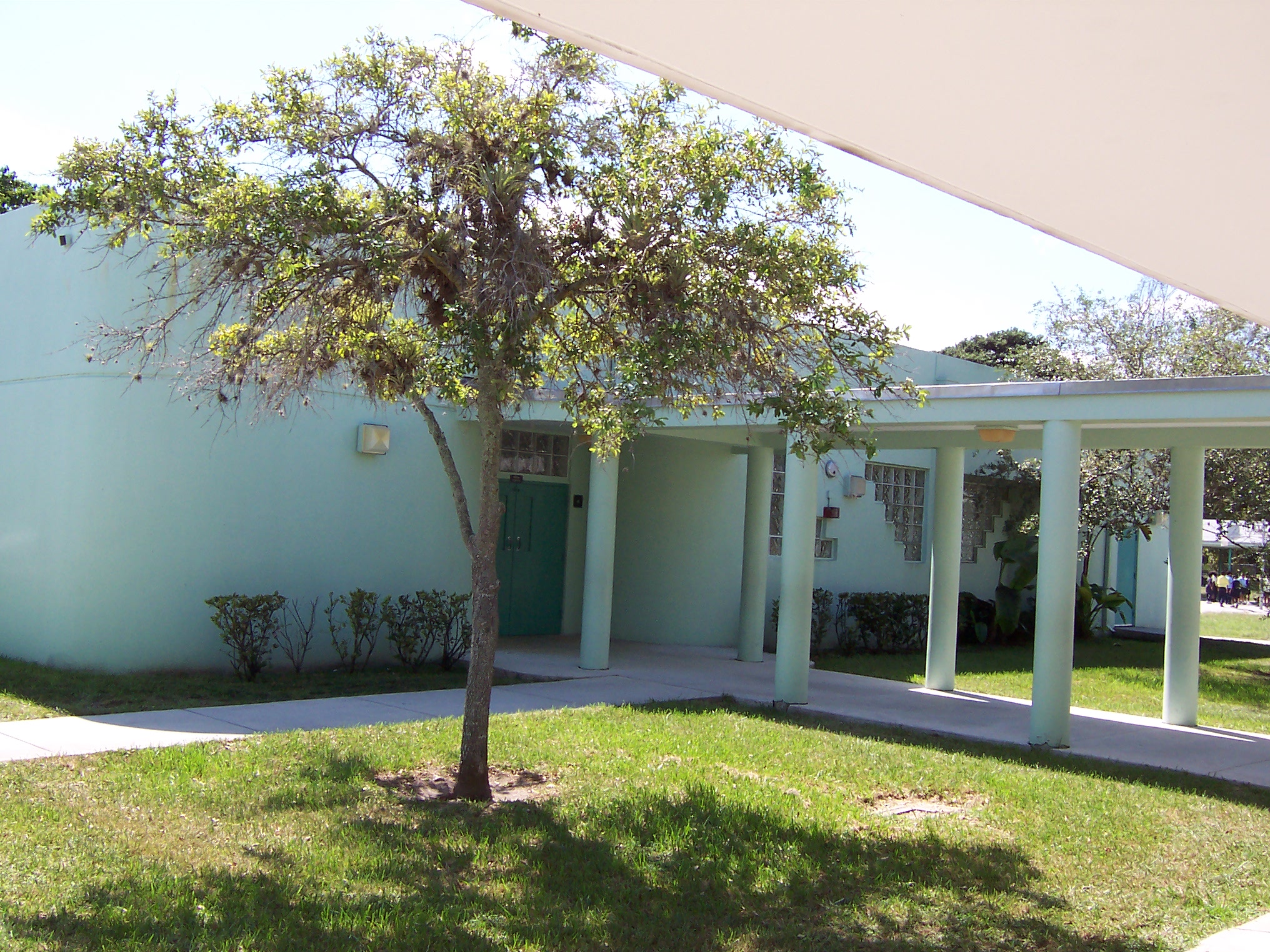 Avocado Elementary School avocado e s exterior