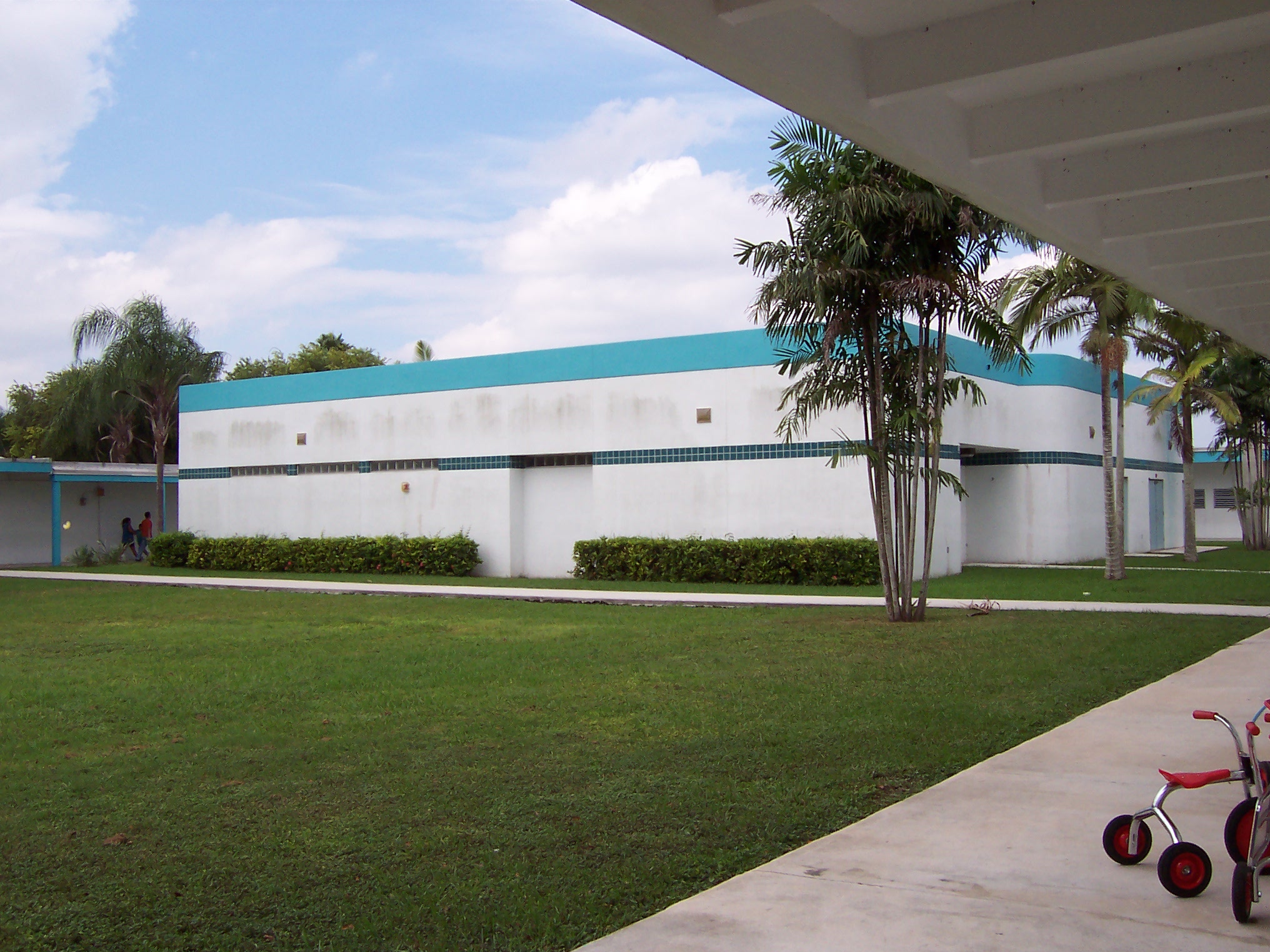 Redondo Elementary School redondo media